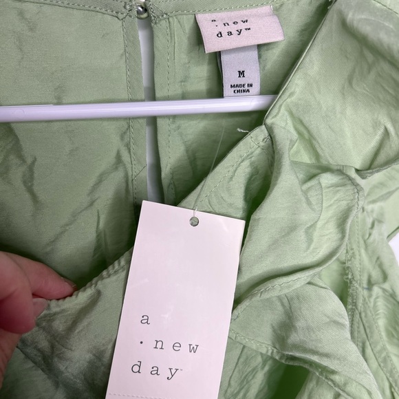 A New Day Ruffle Top New With Tags Size Medium - Picture 3 of 7